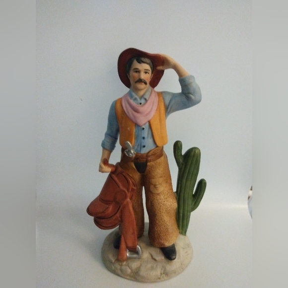 Homco Brand Vintage Cowboy Statue 8 in. Tall - Picture 3 of 6